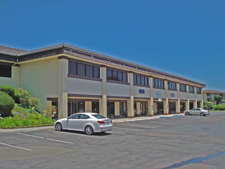 1635 Lake San Marcos Dr, San Marcos, CA à louer - Photo de l’immeuble – Image 1 sur 7