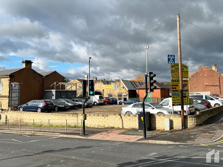 2 Commercial st, Heckmondwike à louer - Photo de l’immeuble – Image 2 sur 6