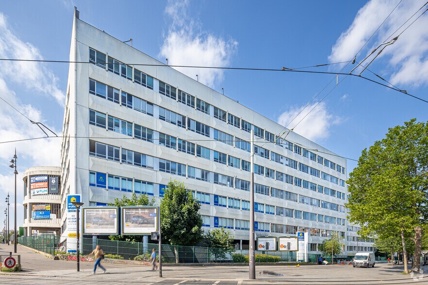 207-215 Rue D'Aubervilliers, Paris à louer - Photo principale – Image 1 sur 4