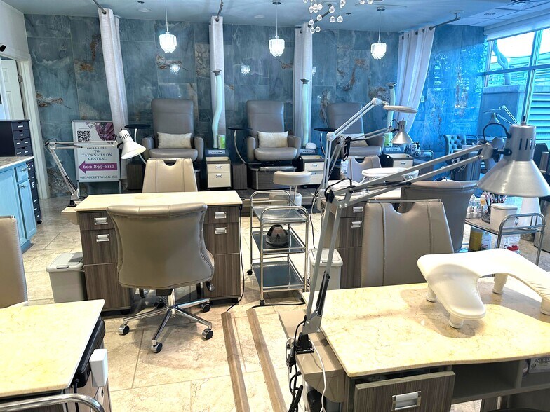 2302 N Central Ave, Phoenix, AZ à vendre - Photo de l’immeuble – Image 3 sur 12