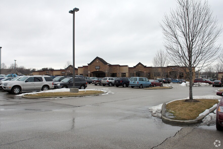 413-431 S Landmark Ave, Bloomington, IN à louer - Photo de l’immeuble – Image 1 sur 8