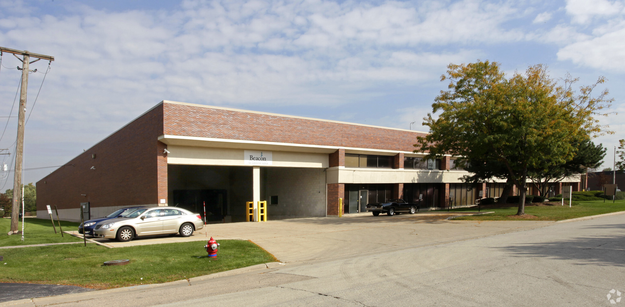 190-198 W Carpenter Ave, Wheeling, IL à louer Photo principale– Image 1 sur 6