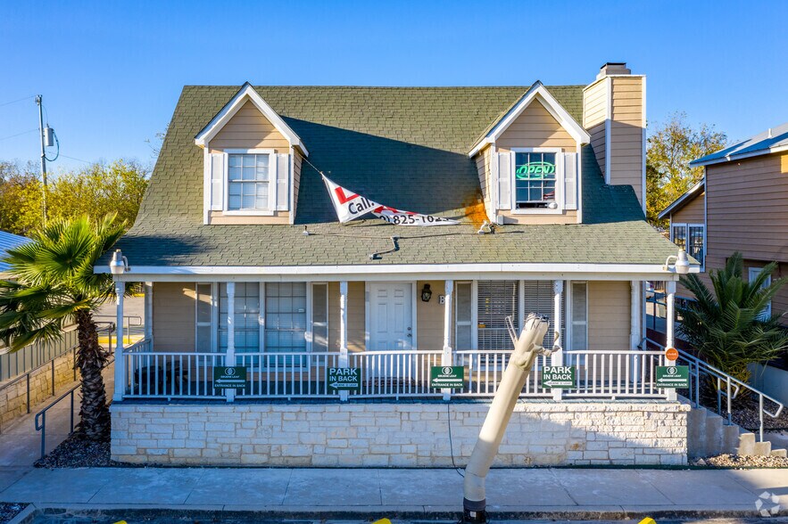 382 S Interstate 35, New Braunfels, TX à vendre - Photo de l’immeuble – Image 2 sur 28