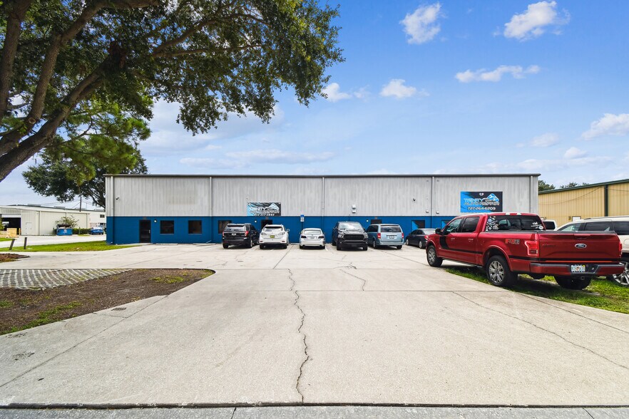2512 Success Dr, Odessa, FL à louer - Photo de l’immeuble – Image 2 sur 22