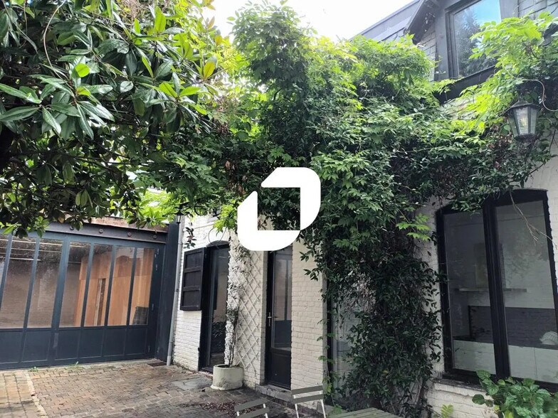 Bureau dans Lille à louer - Photo de l’immeuble – Image 2 sur 12