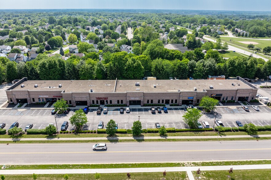 14016-14076 Britton Park Rd, Fishers, IN à louer - Photo principale – Image 1 sur 4