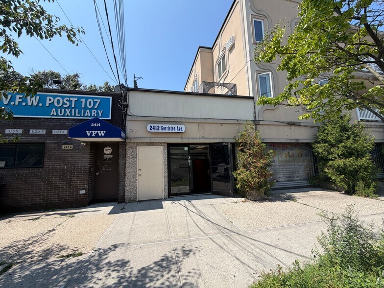 2412 Gerritsen Ave, Brooklyn, NY à louer - Photo de l’immeuble – Image 2 sur 6