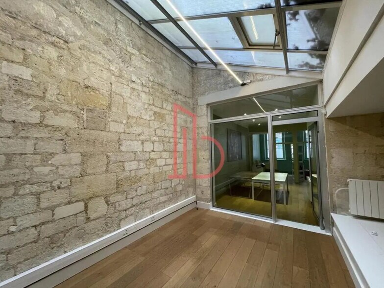 Bureau dans Bordeaux à vendre - Photo de l’immeuble – Image 3 sur 6