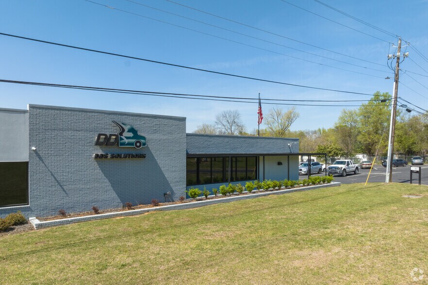 4280 Pinson Valley Pky, Birmingham, AL à louer - Photo de l’immeuble – Image 1 sur 10