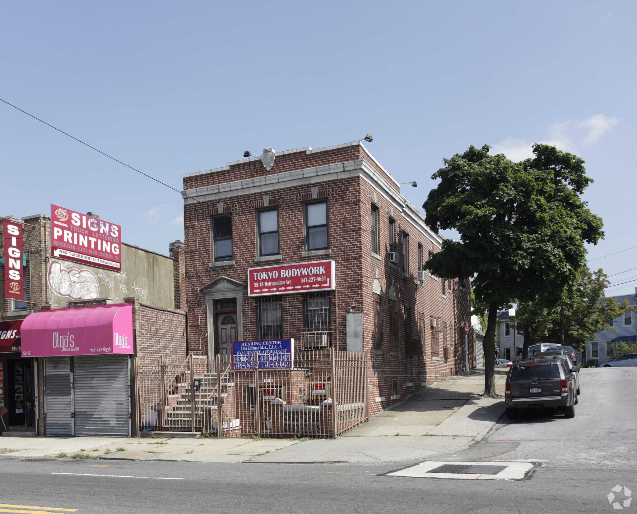 55-19 Metropolitan Ave, Ridgewood, NY à louer Photo principale– Image 1 sur 10