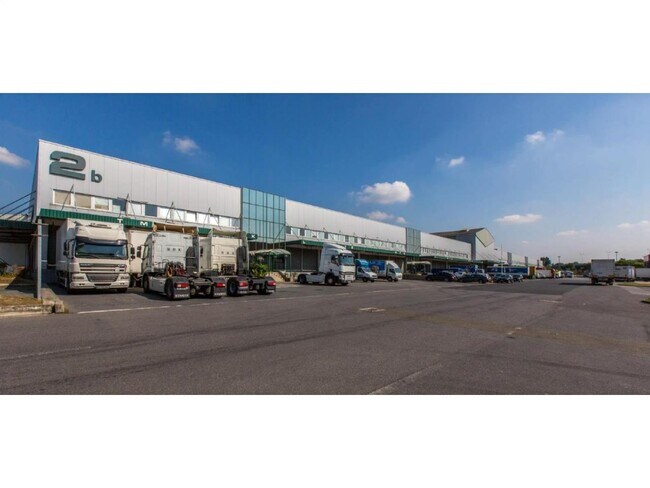 Plus de détails pour Industriel/Logistique à louer