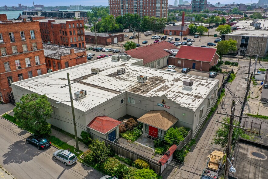 275 Iron St, Detroit, MI à vendre - Photo de l’immeuble – Image 3 sur 5