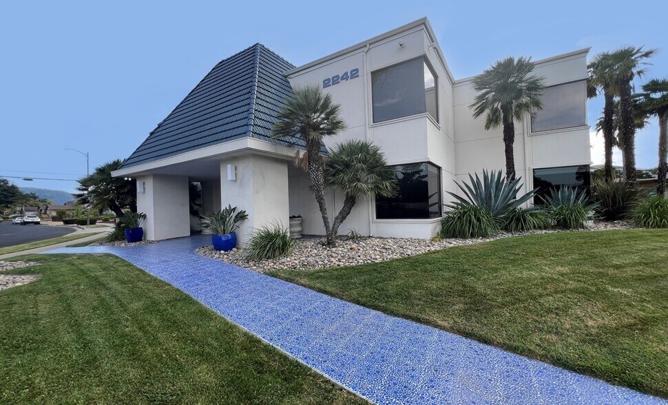 2242 Camden Ave, San Jose, CA à louer - Photo de l’immeuble – Image 1 sur 6