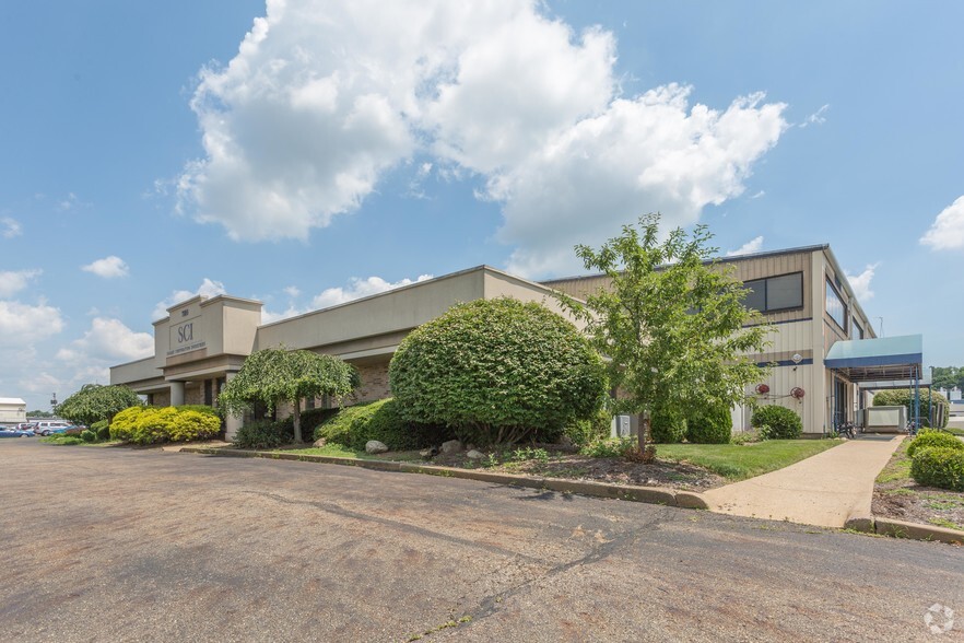 7774-7810 Whipple Ave NW, Canton, OH à louer - Photo de l’immeuble – Image 3 sur 14