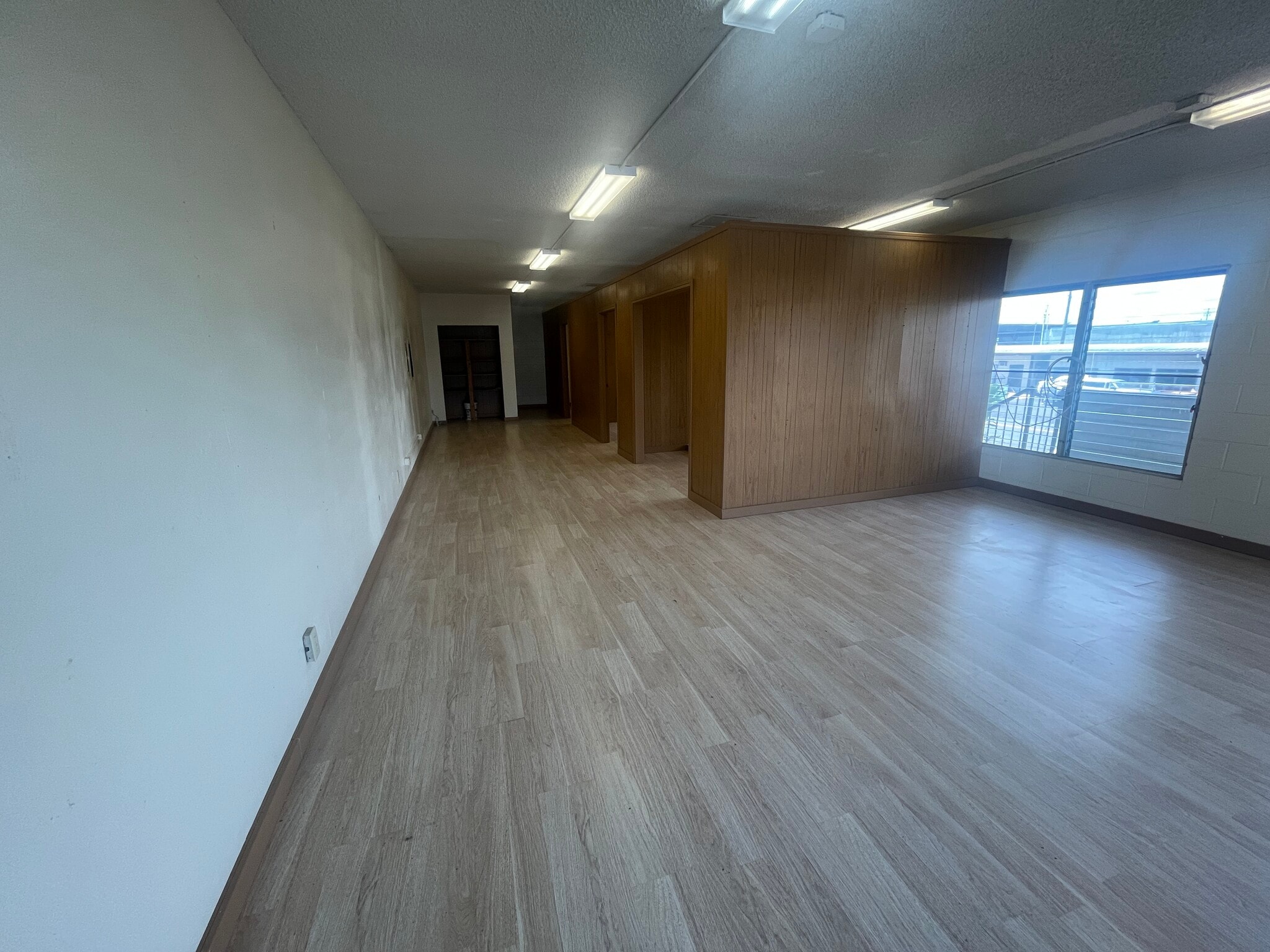 421 Kalanikoa St, Hilo, HI à louer Photo intérieure– Image 1 sur 11