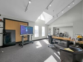 995 S High St, Columbus, OH à vendre Photo intérieure– Image 2 sur 6