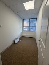 872 Massachusetts Ave, Cambridge, MA à louer Photo intérieure– Image 2 sur 3