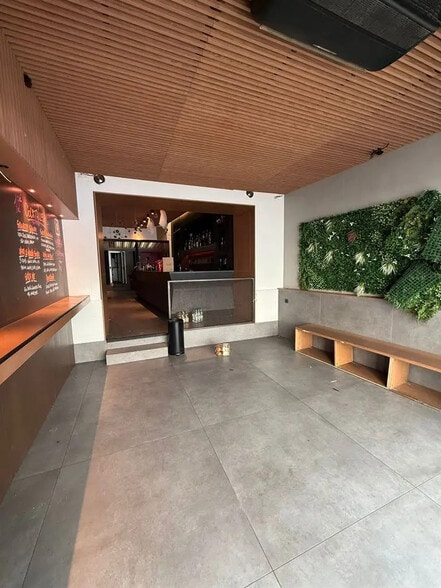 144 Rue Oberkampf, Paris à louer - Photo intérieure – Image 2 sur 7