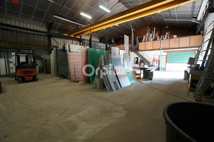 Local commercial dans Dole à louer - Photo intérieure – Image 2 sur 6