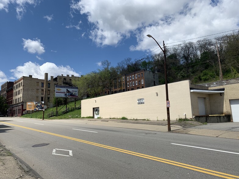 2122-2139 5th Ave, Pittsburgh, PA à louer - Photo de l’immeuble – Image 3 sur 14