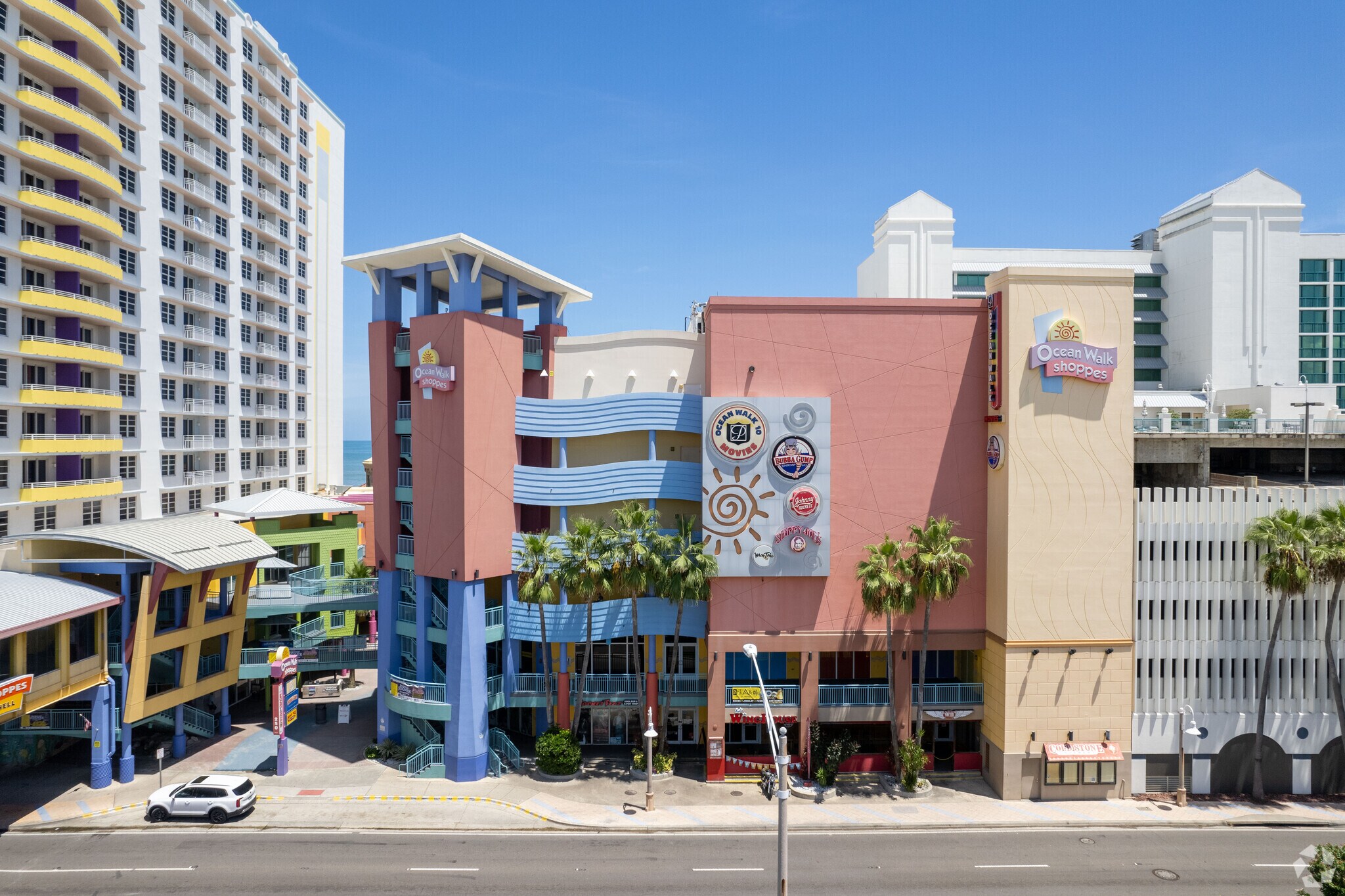250 N Atlantic Ave, Daytona Beach, FL à louer Photo de l’immeuble– Image 1 sur 6