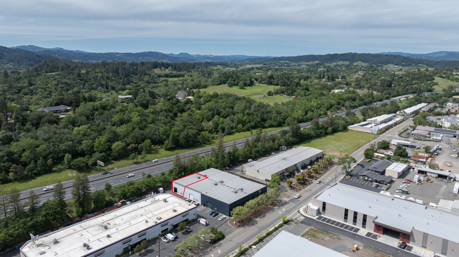 1441 Grove St, Healdsburg, CA à louer Aérien– Image 1 sur 14
