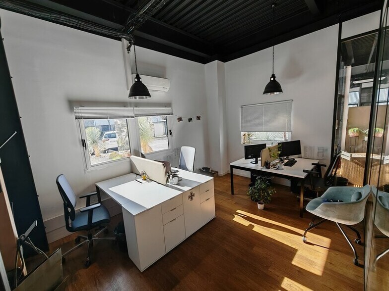 Bureau dans Pérols à louer - Photo de l’immeuble – Image 3 sur 16