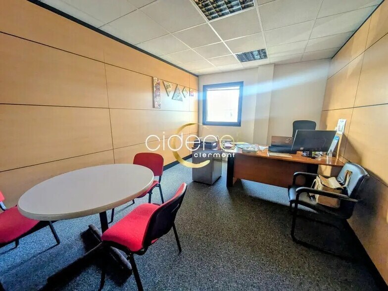 Bureau dans Clermont-Ferrand à louer - Photo intérieure – Image 3 sur 4