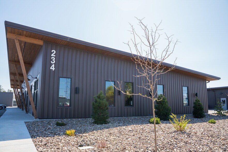 234 Eastland Dr, Twin Falls, ID à louer - Photo de l’immeuble – Image 1 sur 11