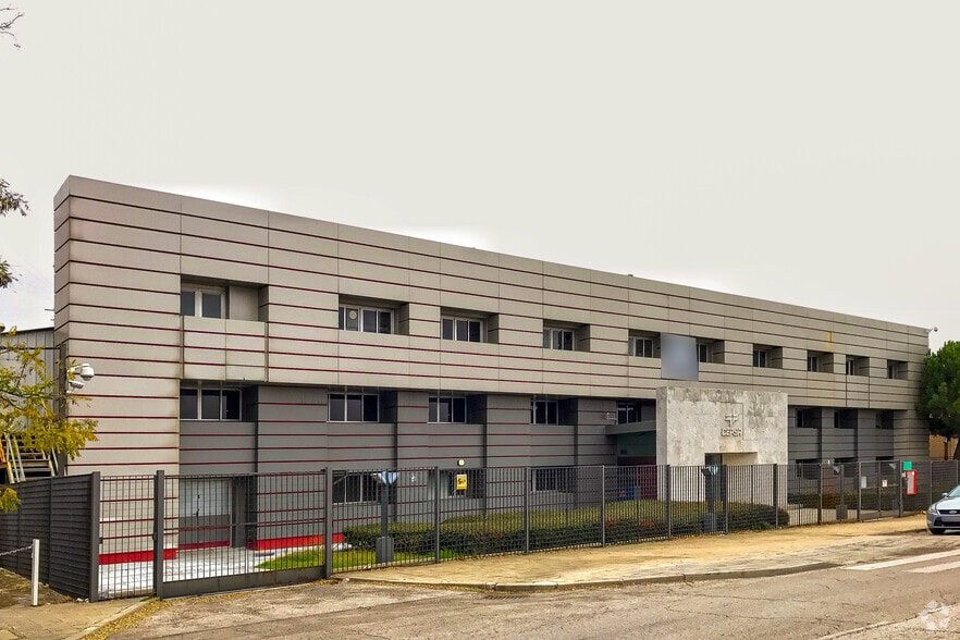 Terrain dans San Fernando de Henares, Madrid à vendre - Photo de l’immeuble – Image 1 sur 1