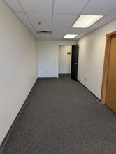 258 Corporate Dr, Madison, WI à louer Photo intérieure– Image 2 sur 4