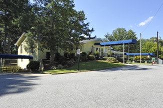 Plus de détails pour 395 Russell Dr, Smyrna, GA - Local commercial à vendre