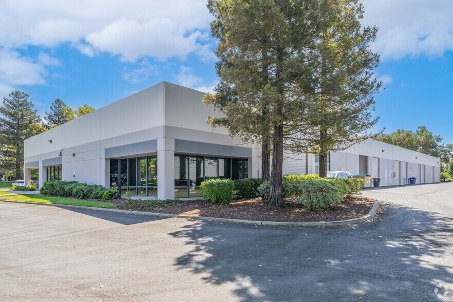 4085 Nelson Ave, Concord, CA à louer - Photo de l’immeuble – Image 2 sur 26