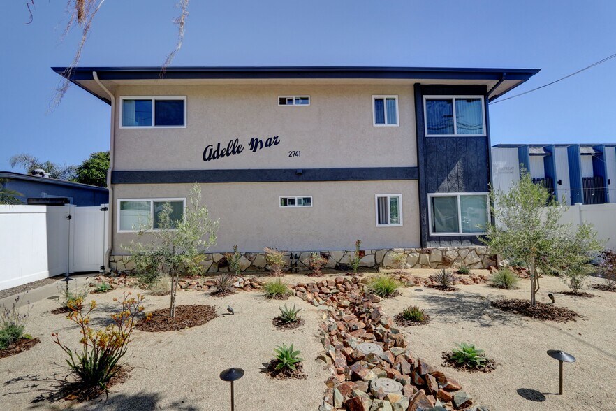 2741 Hornblend St, San Diego, CA à vendre - Photo de l’immeuble – Image 3 sur 9