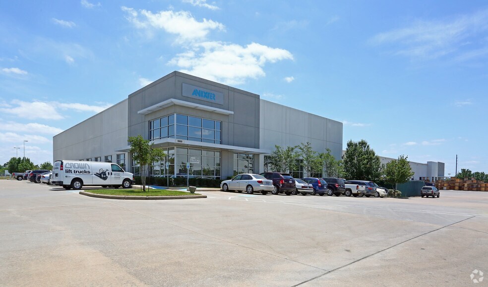 9900 Sam Houston Center Dr, Houston, TX à louer - Photo de l’immeuble – Image 1 sur 8