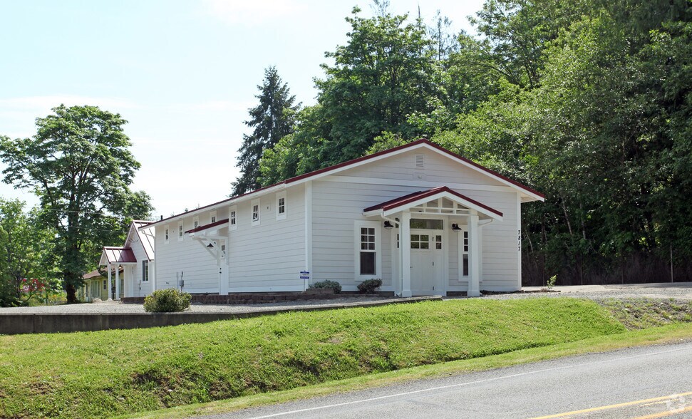 7817 Skansie Ave, Gig Harbor, WA à vendre - Photo de l’immeuble – Image 2 sur 4
