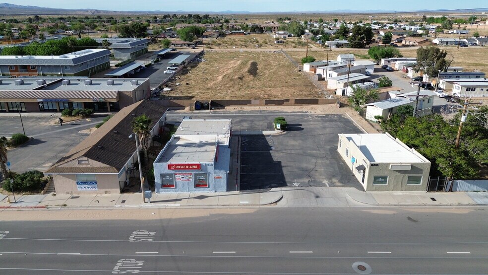 11328 Bartlett Ave, Adelanto, CA à vendre - Photo de l’immeuble – Image 2 sur 35
