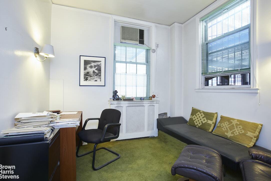 133 E 64th St, New York, NY 10065 - Lot Coop - - Photo intérieure - Image 2 of 10