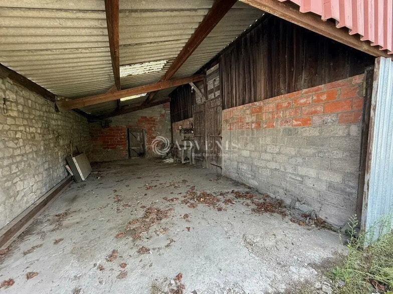 Industriel/Logistique dans Orléans à vendre - Photo de l’immeuble – Image 2 sur 10