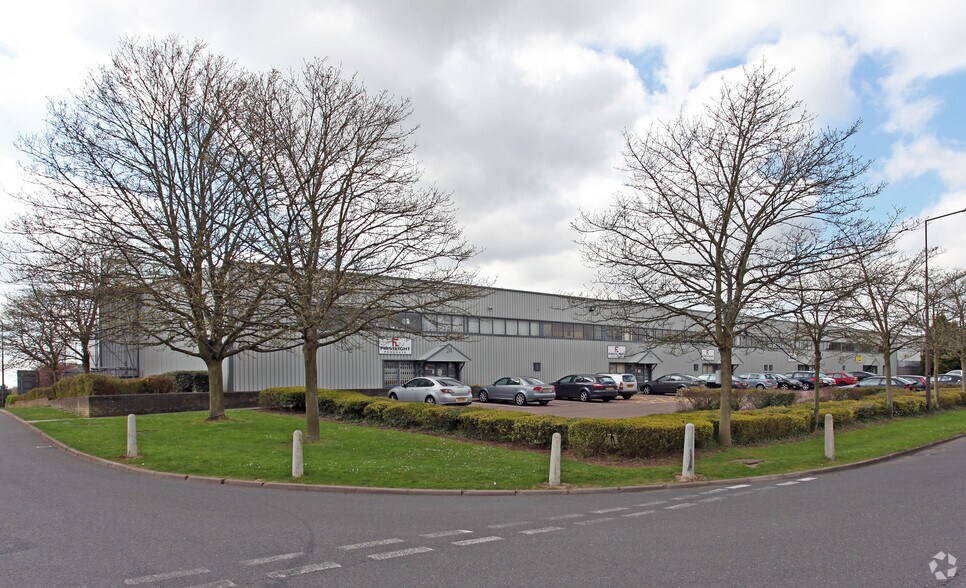 Erica Rd, Milton Keynes à louer - Photo de l’immeuble – Image 2 sur 6