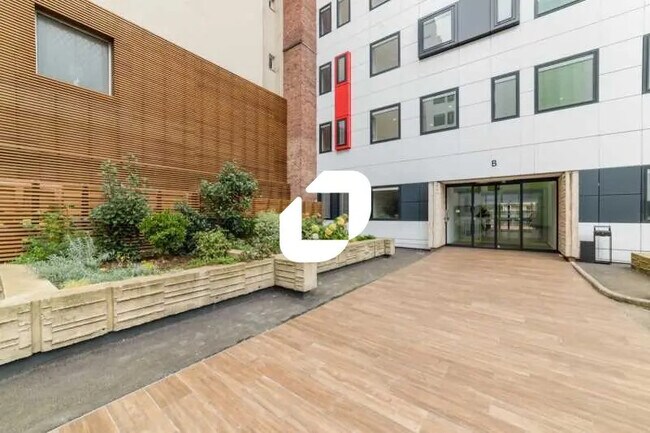 Plus de détails pour Bureau à louer