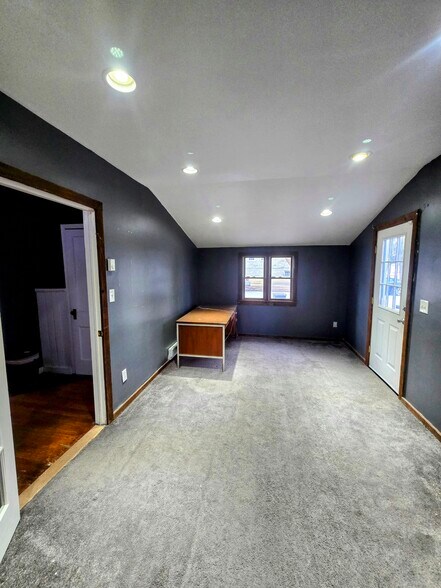 130 Mansfield St, Belvidere, NJ à louer - Photo de l’immeuble – Image 3 sur 12