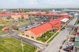 153-381 Quartermaster Station, Jeffersonville, IN - Vue aérienne  vue de carte