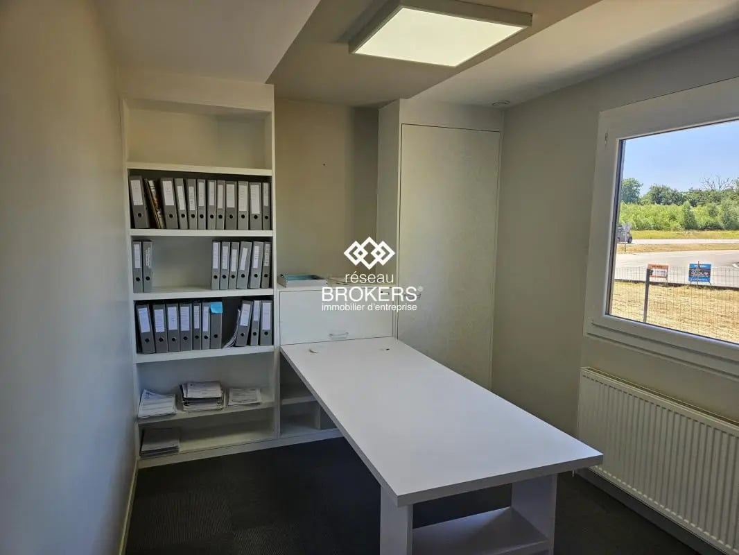 Bureau dans Montagnat à vendre Photo de l’immeuble– Image 1 sur 6