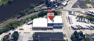 Plus de détails pour 1306-1310 Clark St, Manitowoc, WI - Industriel/Logistique à vendre