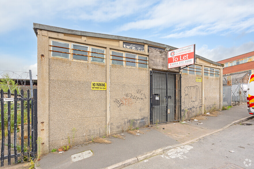 Woodside Ln, Sheffield à louer - Photo principale – Image 2 sur 3