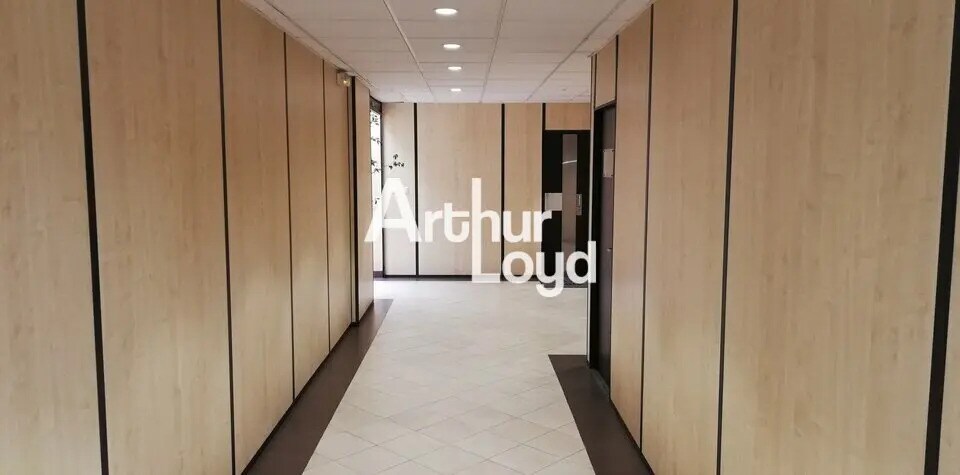 866 Route Départementale, Villeneuve-Loubet à louer - Photo de l’immeuble – Image 2 sur 5