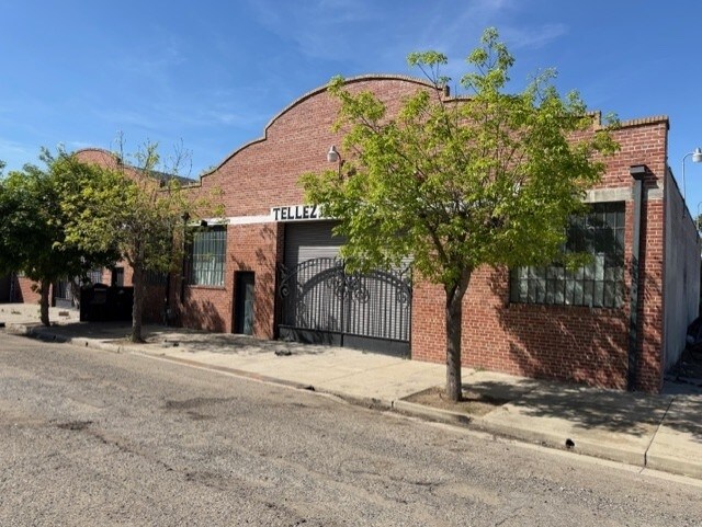 319 S American St, Stockton, CA à louer - Photo de l’immeuble – Image 3 sur 12