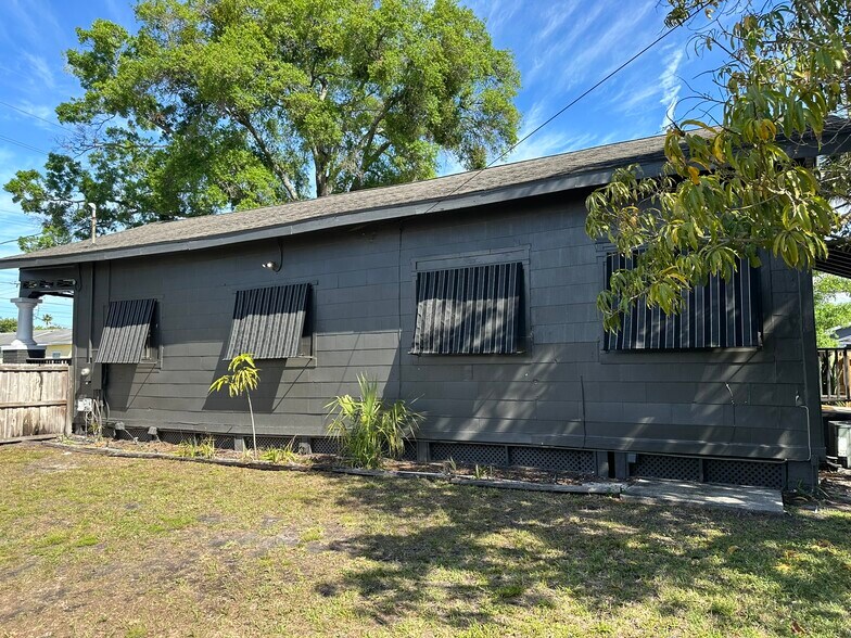 2009 N Armenia Ave, Tampa, FL à louer - Photo de l’immeuble – Image 3 sur 8