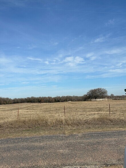 873 Anderson, Whitesboro, TX à louer - Photo de l’immeuble – Image 2 sur 5